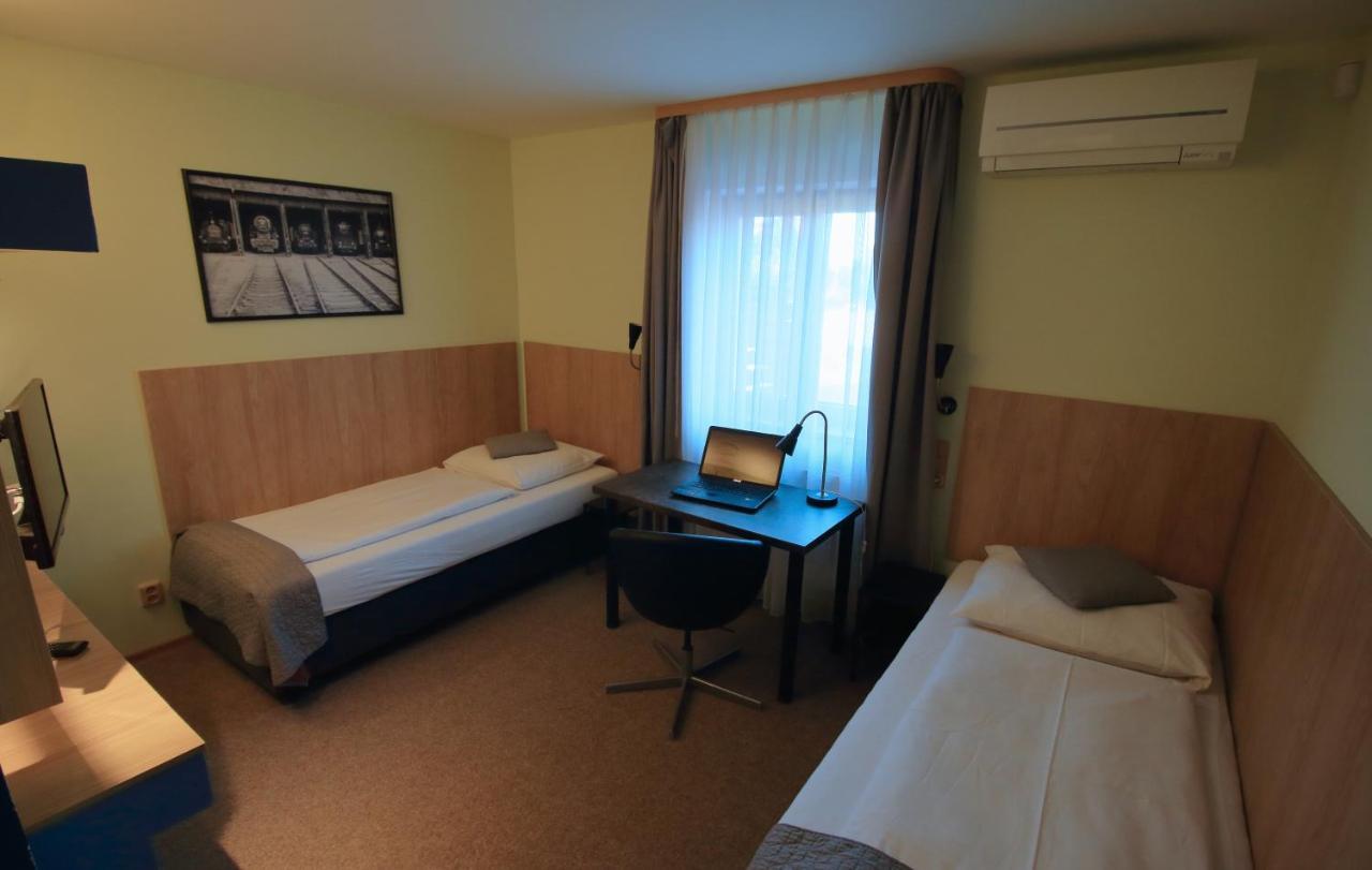 U Admirala Hotel Kladno Exterior foto